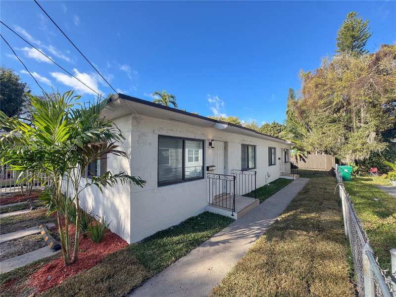 6322 NE 1st Pl, Miami FL 33138