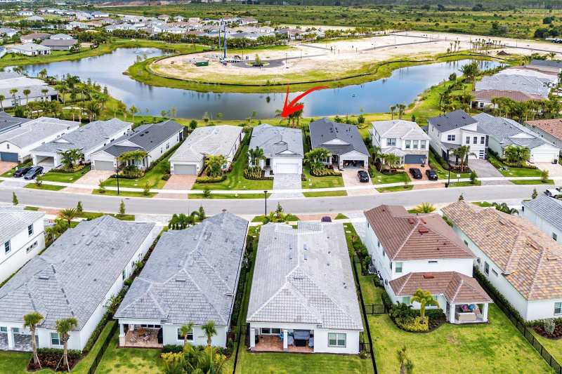 12325 Frontline Lane, Palm Beach Gardens FL 33412