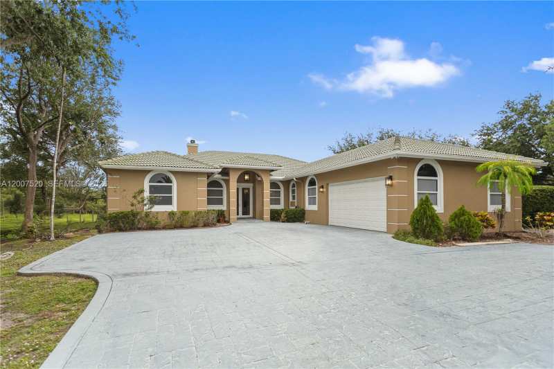 12343 NW 19th St, Plantation FL 33323
