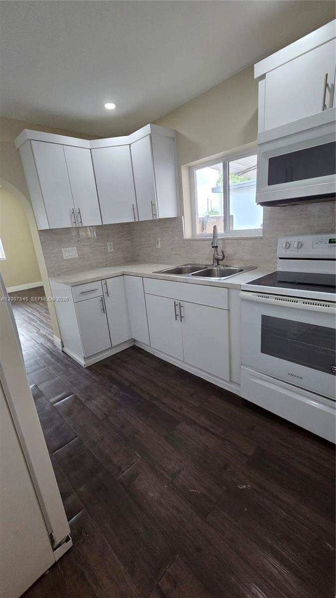 4795 E 8th Ct, Hialeah FL 33013