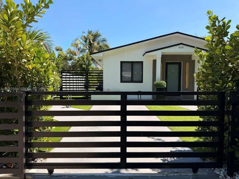 400 NW 40th St, Miami FL 33127