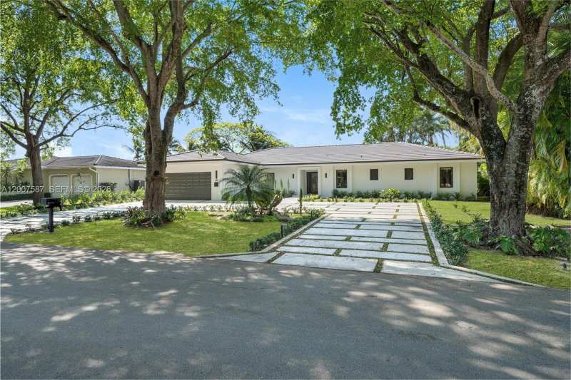 1520 Lugo Ave, Coral Gables FL 33156