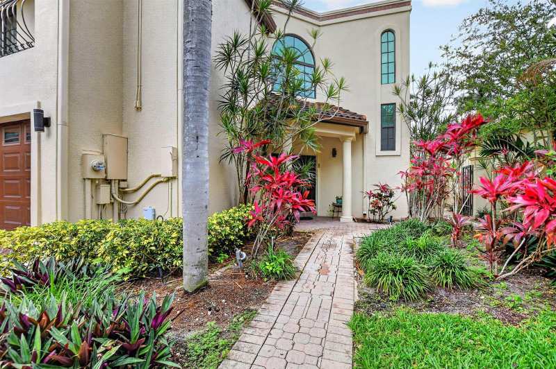23260 Mirabella Circle N, Boca Raton FL 33433