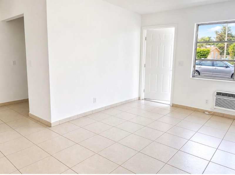 4209 S Olive Avenue, West Palm Beach FL 33405