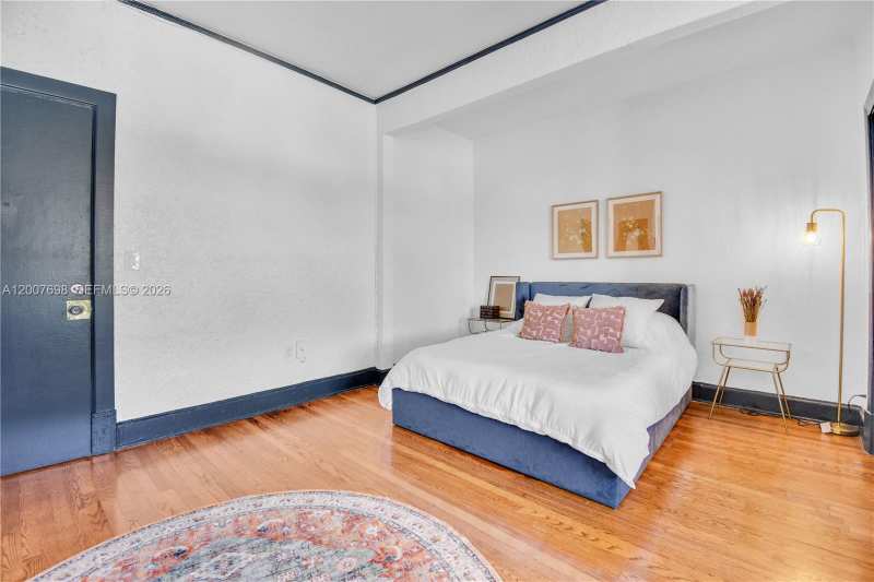 900 16th St # 201, Miami Beach FL 33139