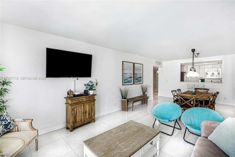 19370 Collins Ave # 1612, Sunny Isles Beach FL 33160