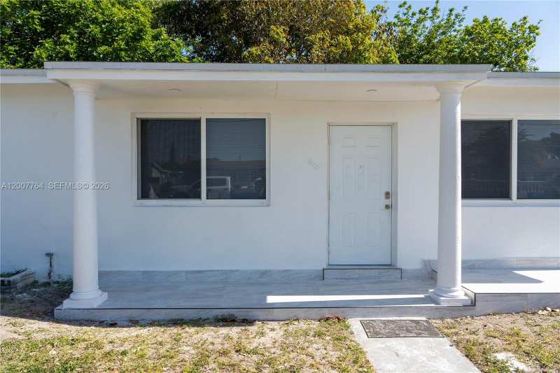 4000 NW 195th St, Miami Gardens FL 33055