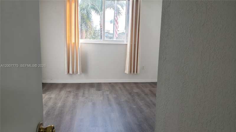 1251 NE 108th St # 215, Miami FL 33161