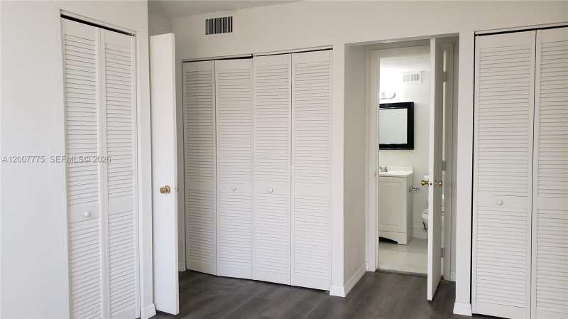 1251 NE 108th St # 215, Miami FL 33161
