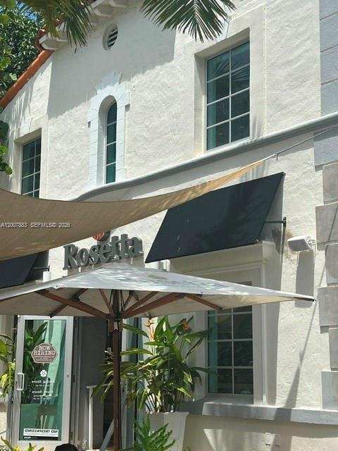 929 Collins Ave, Miami Beach FL 33139