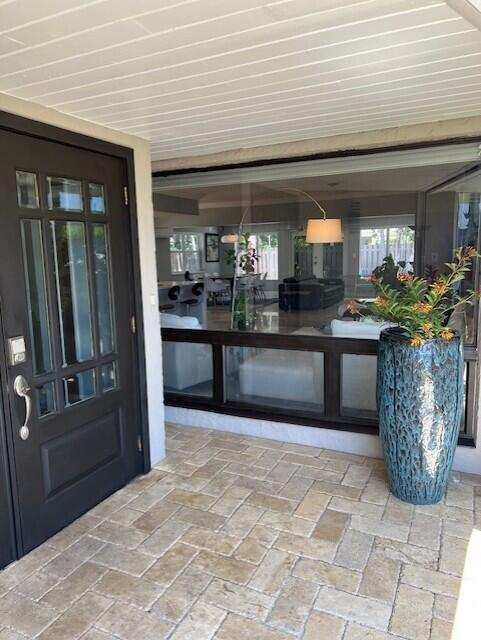 5880 NE 22nd Avenue, Fort Lauderdale FL 33308