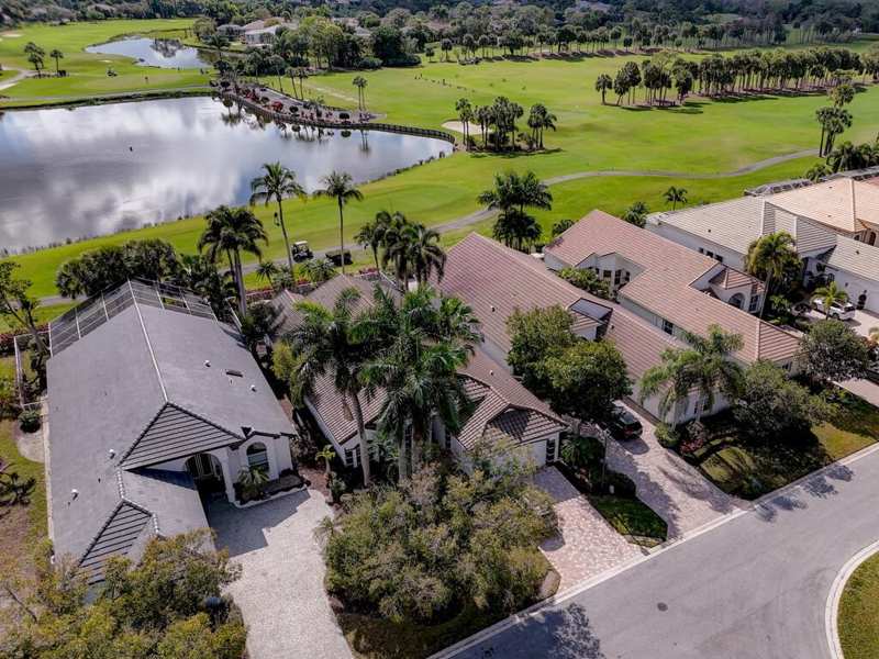 6646 Oakmont Way, West Palm Beach FL 33412