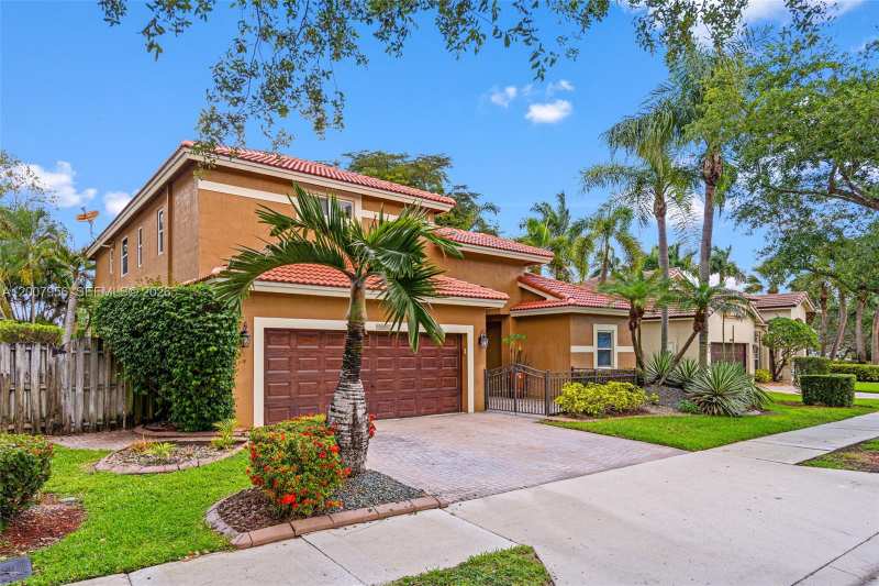 16403 Diamond Head Dr, Weston FL 33331