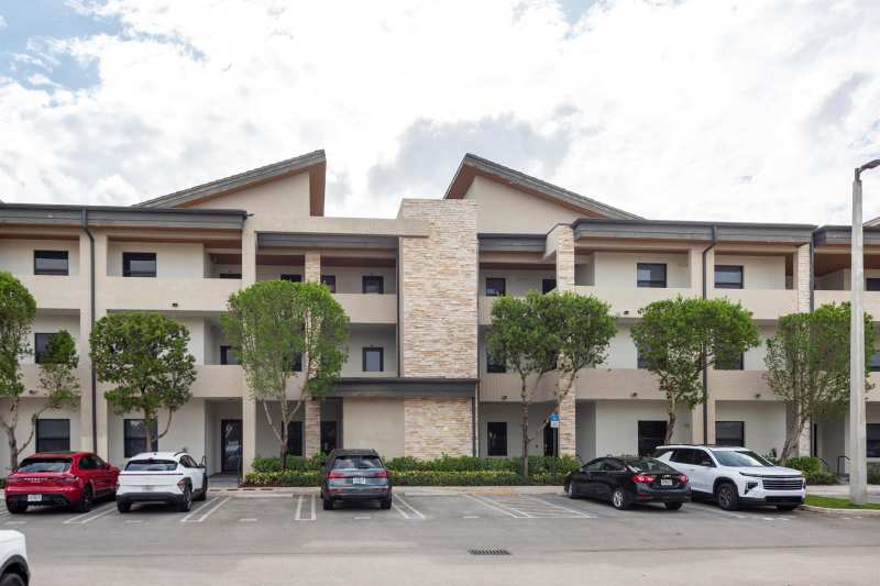 7925 NW 104th Avenue # 24, Doral FL 33178