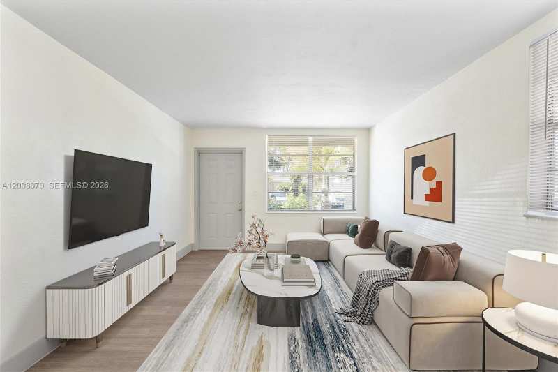 1715 N 16th Ave # 115, Hollywood FL 33020