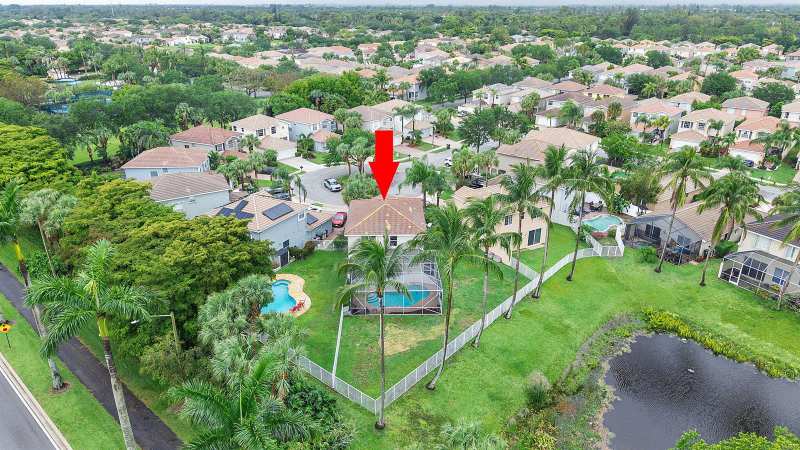 5120 Crescent Moon Drive, FL 33463