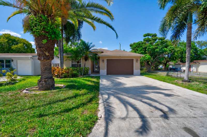 2241 NW 3rd Street, Pompano Beach FL 33069