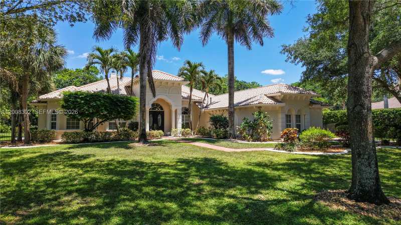12743 N Winners Cir, Davie FL 33330