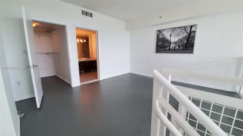 253 NE 2nd St # 434, Miami FL 33132