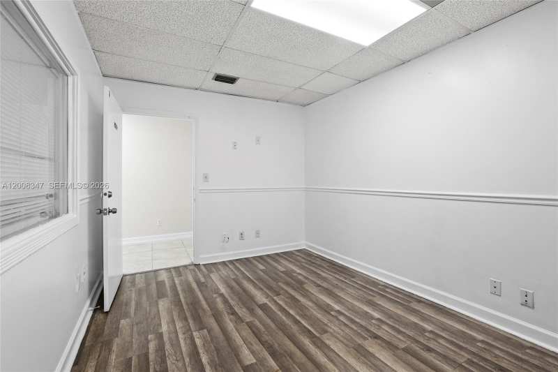 8358 W Oakland Park Blvd # G, Sunrise FL 33351