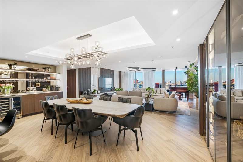 330 Sunny Isles Blvd # 2403, Sunny Isles Beach FL 33160