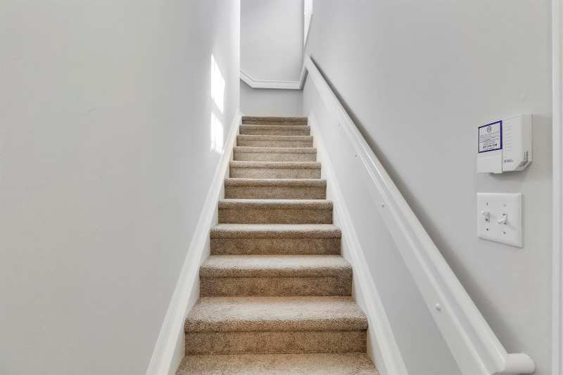 104 Lighthouse Circle # H, Tequesta FL 33469