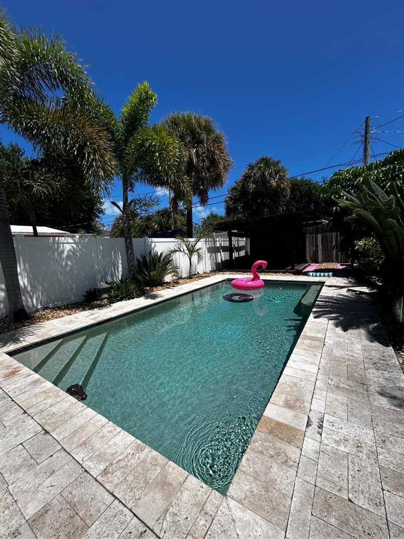 408 N J Street, FL 33460