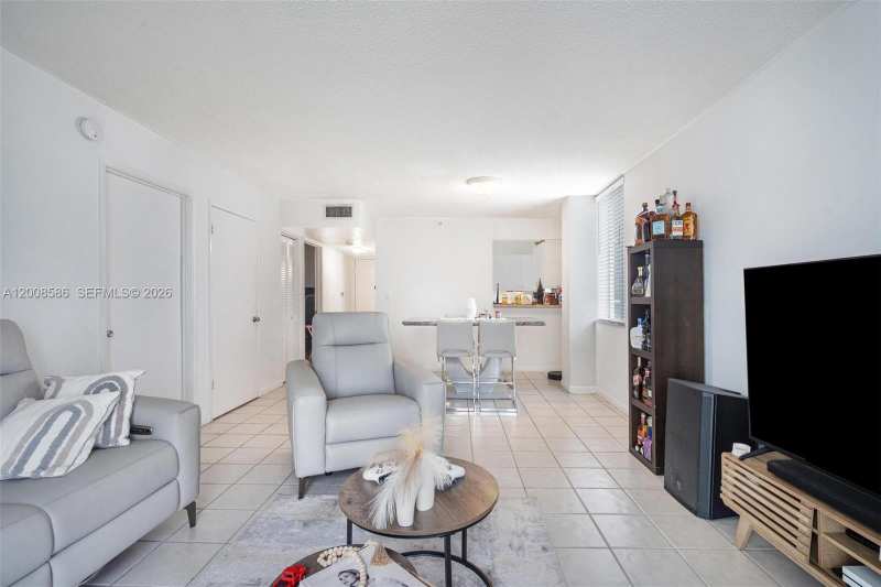 126 SW 17th Rd # 507, Miami FL 33129