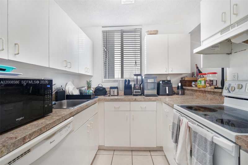 126 SW 17th Rd # 507, Miami FL 33129