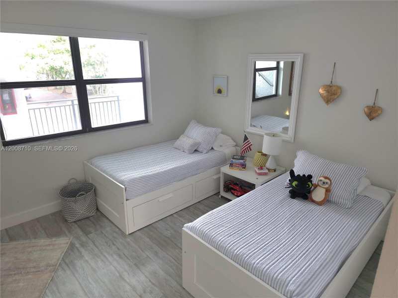 16171 Blatt Blvd # 302, Weston FL 33326
