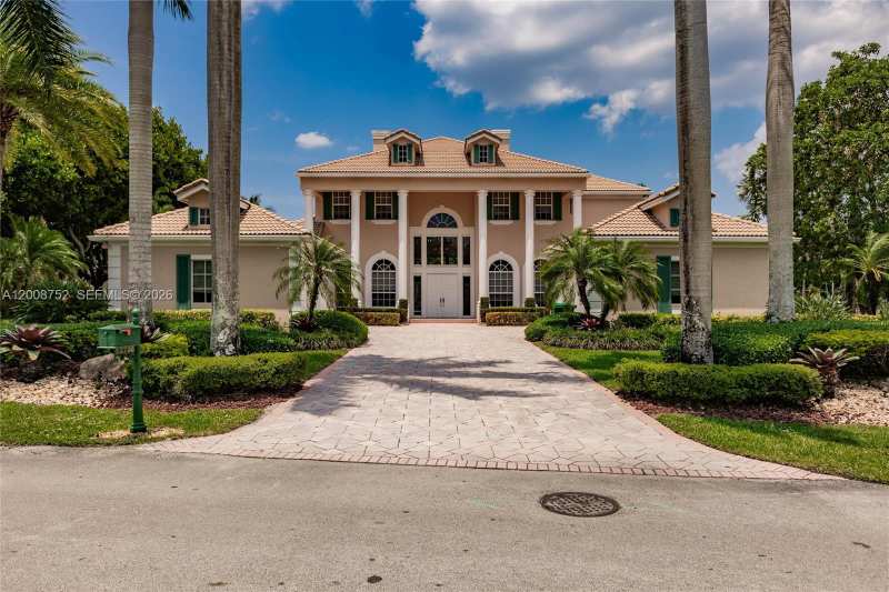 12735 Stonebrook Dr, Davie FL 33330