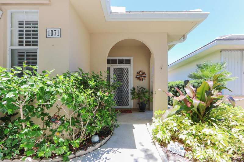 1071 Bedford Avenue, Palm Beach Gardens FL 33403
