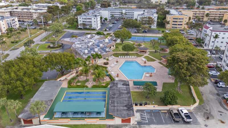 4191 NW 41st Street # 214, Lauderdale Lakes FL 33319