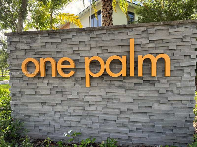 2945 SE 3rd St # 2945, Homestead FL 33033