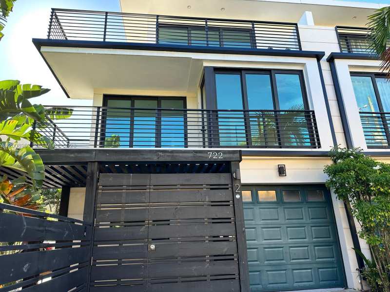 722 NE 15th Ave # 2, Fort Lauderdale FL 33304