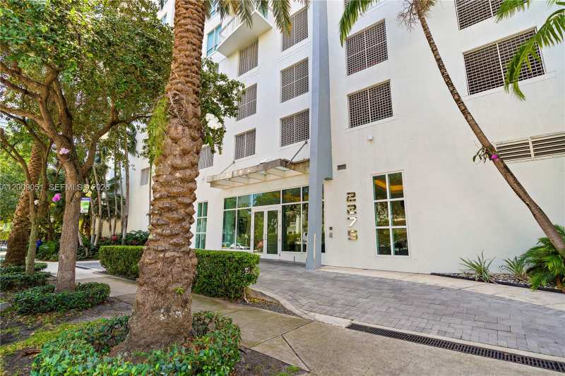2275 Biscayne Blvd # 802, Miami FL 33137
