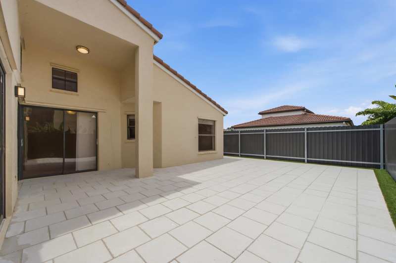 8871 SW 6th Street, Miami FL 33174
