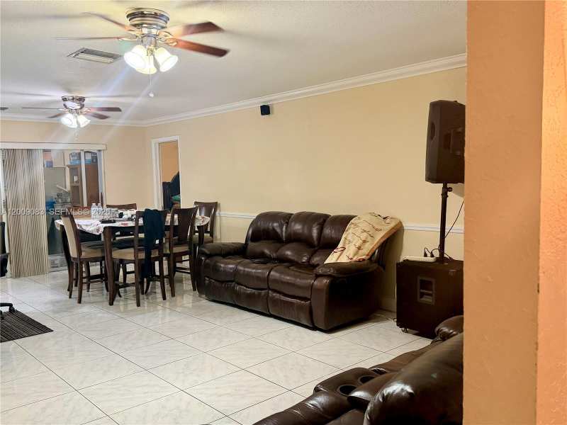 1830 NW 47th Ave, Lauderhill FL 33313