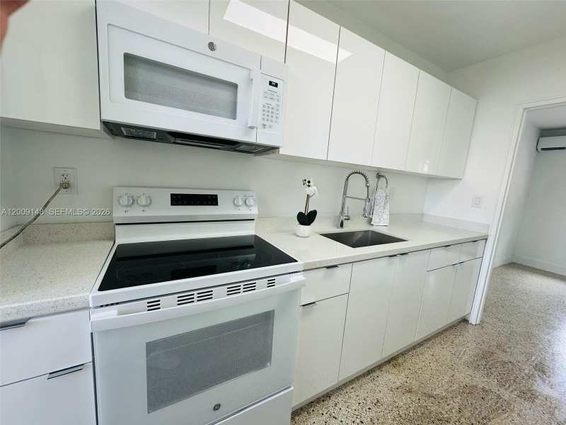 417 SE 14th Ct # 2, Fort Lauderdale FL 33316