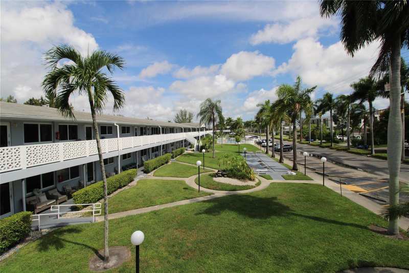 600 Layne Boulevard # 119, Hallandale Beach FL 33009