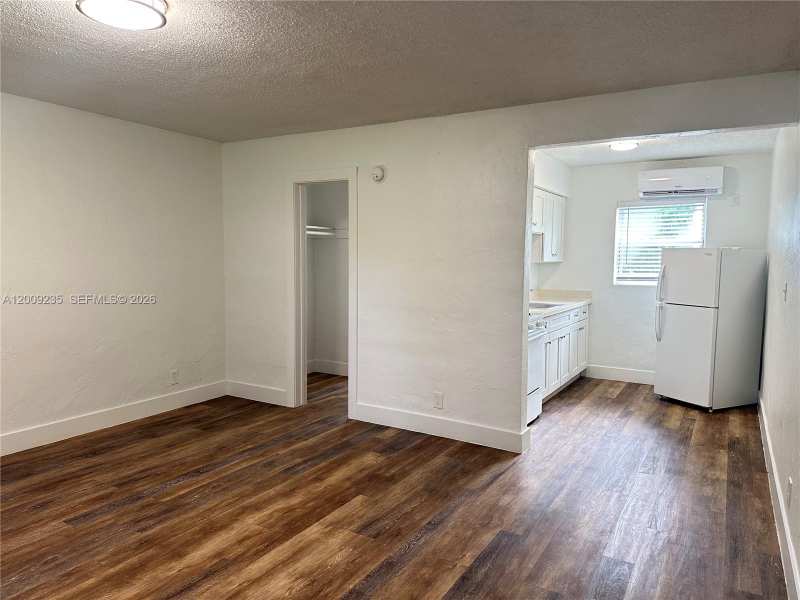 1821 Thomas St # 5, Hollywood FL 33020