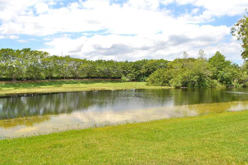 4361 Dogwood Circle, Weston FL 33331