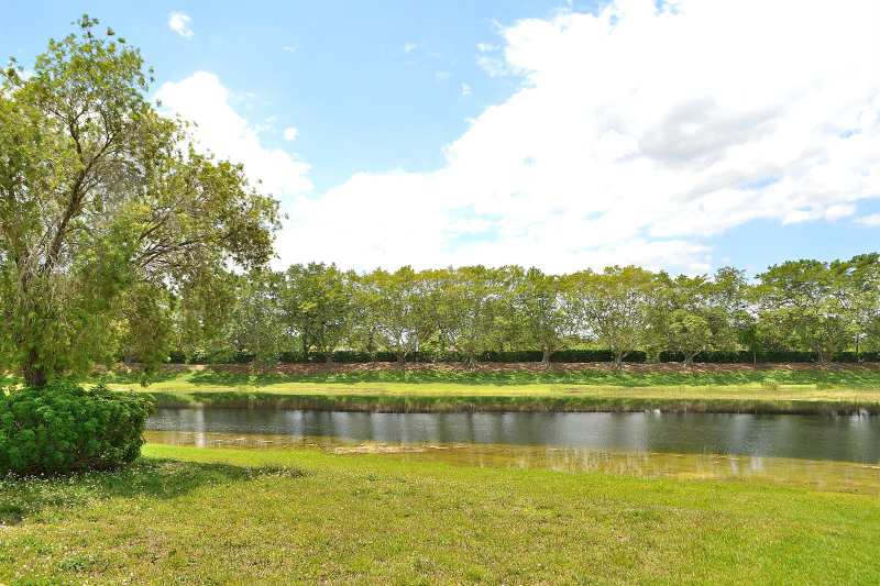 4361 Dogwood Circle, Weston FL 33331