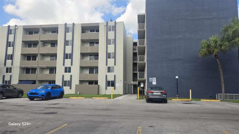 10090 NW 80th Ct # 1406, Hialeah Gardens FL 33016