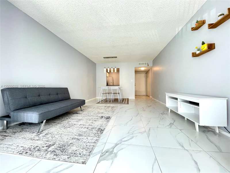 601 Three Islands Blvd # 314, Hallandale Beach FL 33009