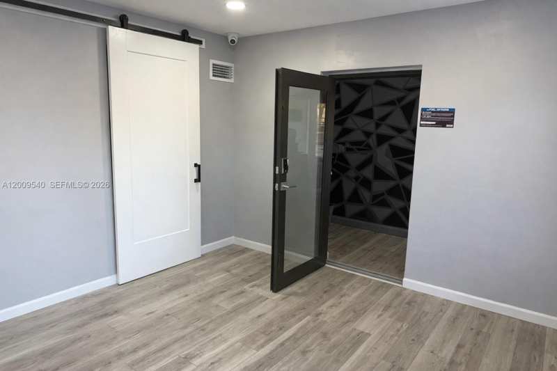1822 N Dixie Hwy, Hollywood FL 33020