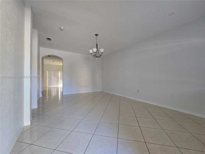 10924 SW 182nd Ln, Miami FL 33157