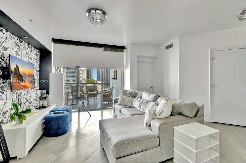 350 S Miami Ave # 1703, Miami FL 33130