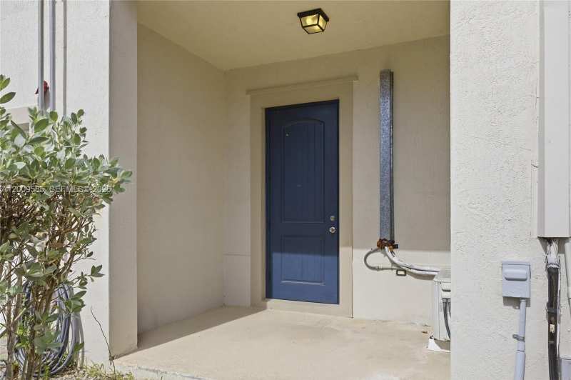 27057 SW 140th Path # 0, Homestead FL 33032
