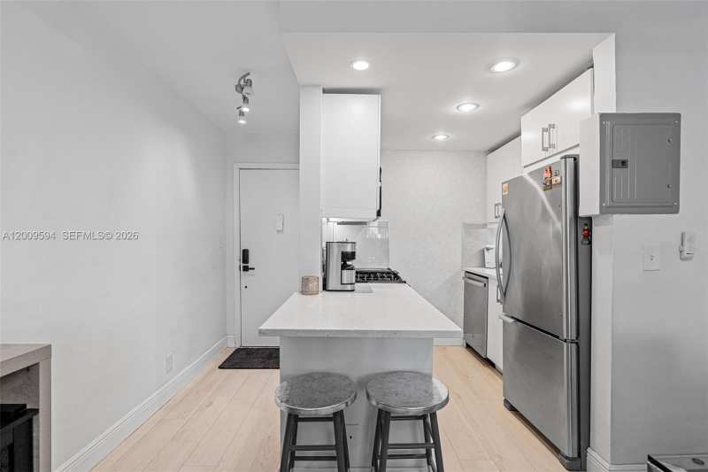 915 Jefferson Ave # 2E, Miami Beach FL 33139